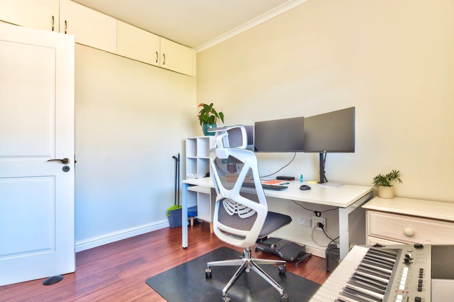 2 Bedroom Property for Sale in Tamboerskloof Western Cape